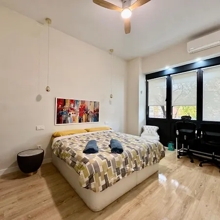 LUXURY SUITE Wifi AC SERVICIOS EN LA PUERTA-3